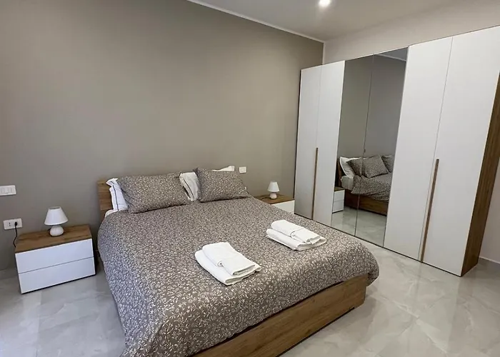 Nicola\'S Apartments